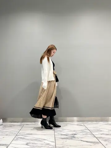 GRACE CONTINENTAL The Banquet 中根　里帆 コーディネート画像