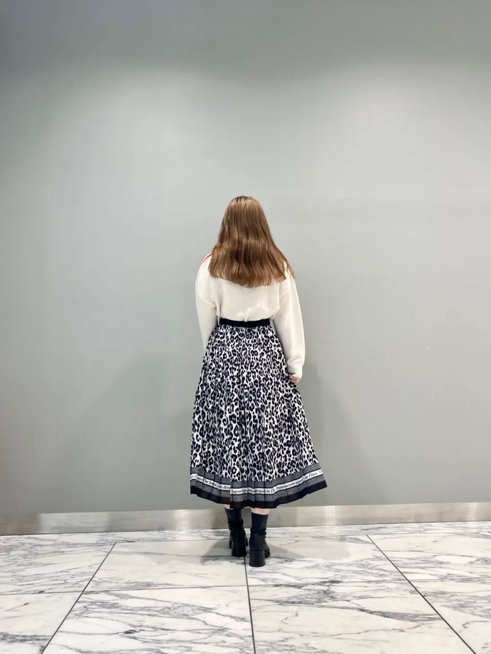 GRACE CONTINENTAL The Banquet 中根　里帆 コーディネート画像