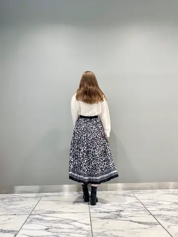 GRACE CONTINENTAL The Banquet 中根　里帆 コーディネート画像