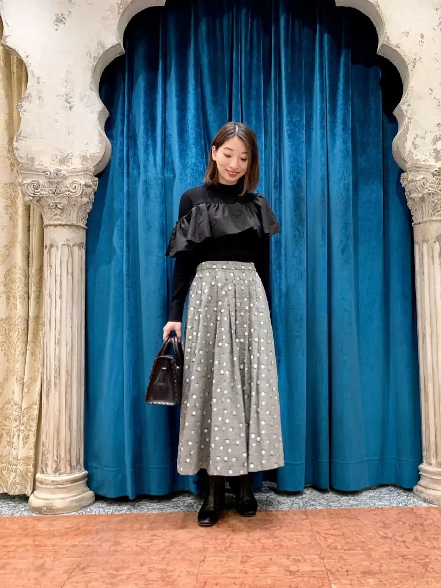 GRACE CONTINENTAL The Banquet eri コーディネート画像