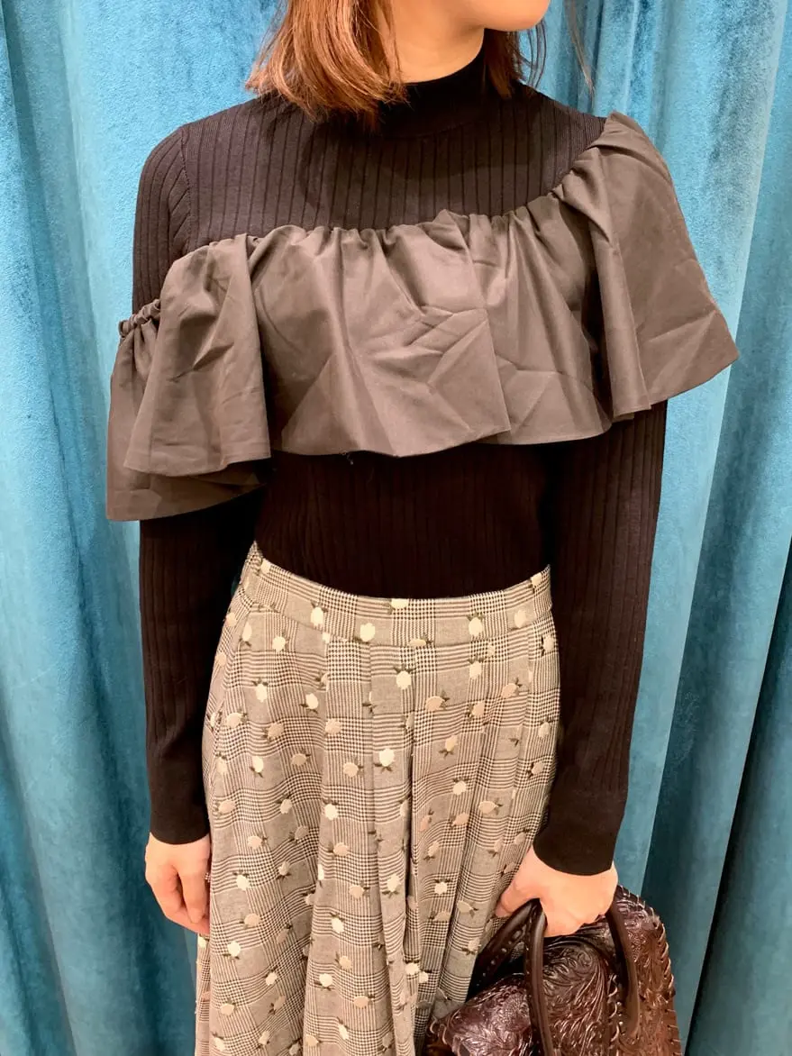 GRACE CONTINENTAL The Banquet eri コーディネート画像