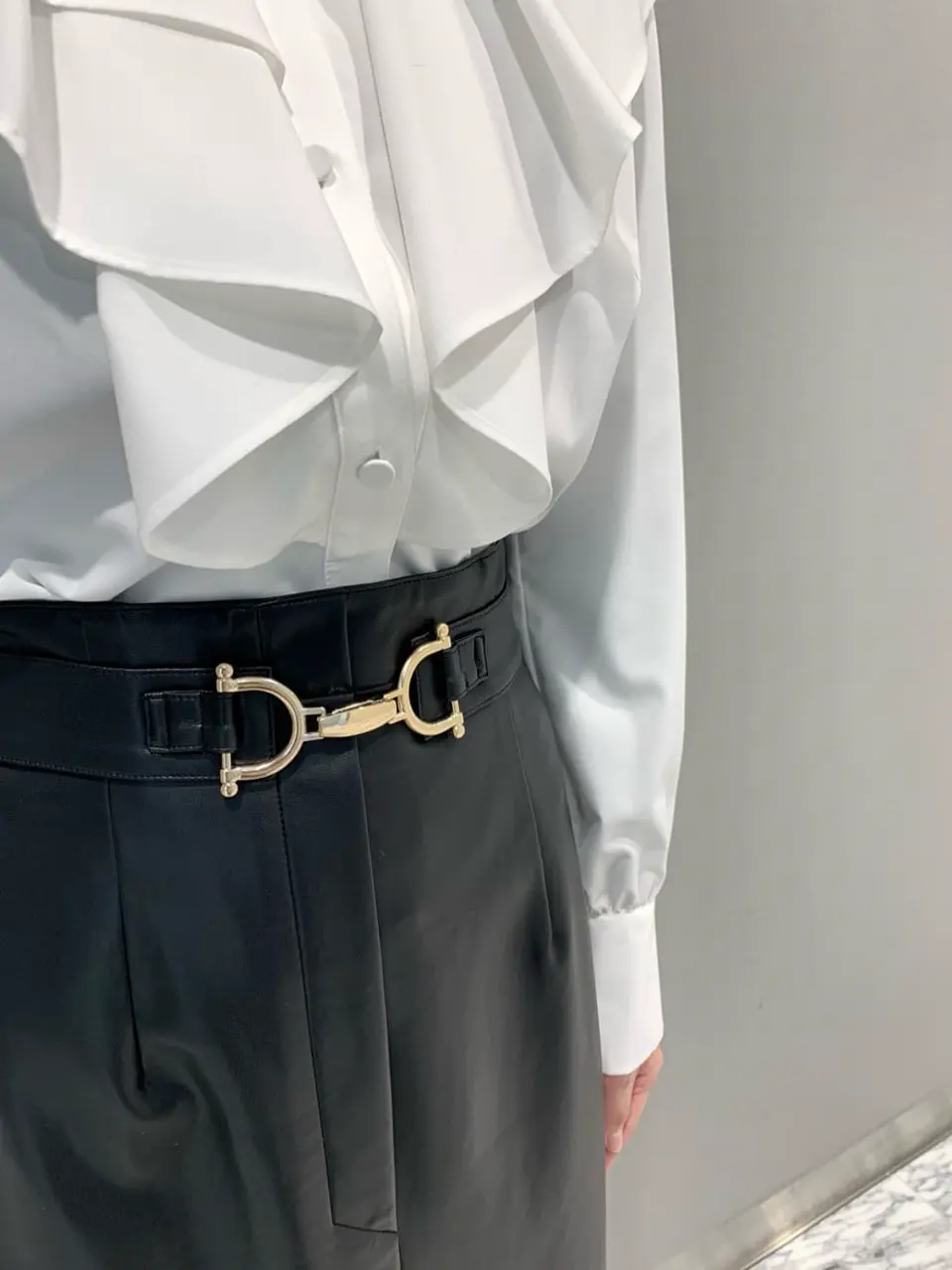 GRACE CONTINENTAL The Banquet eri コーディネート画像