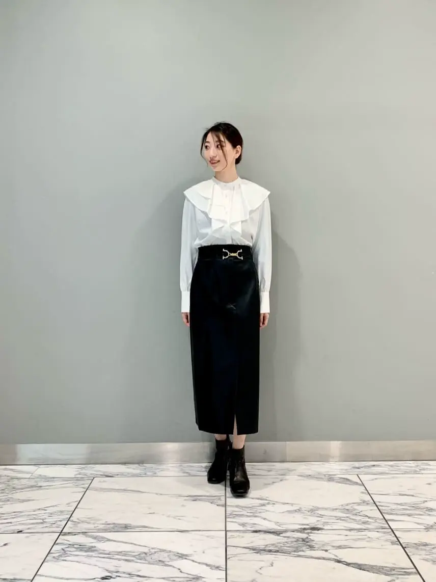 GRACE CONTINENTAL The Banquet eri コーディネート画像