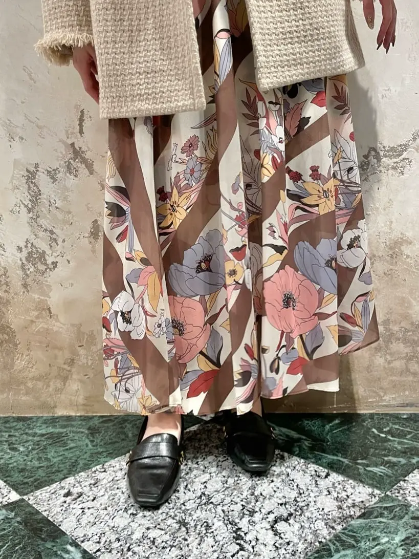 GRACE CONTINENTAL The Banquet Suzuka コーディネート画像