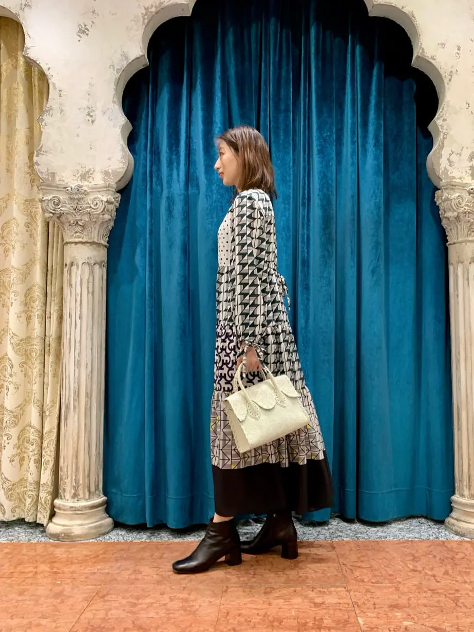 GRACE CONTINENTAL The Banquet eri コーディネート画像