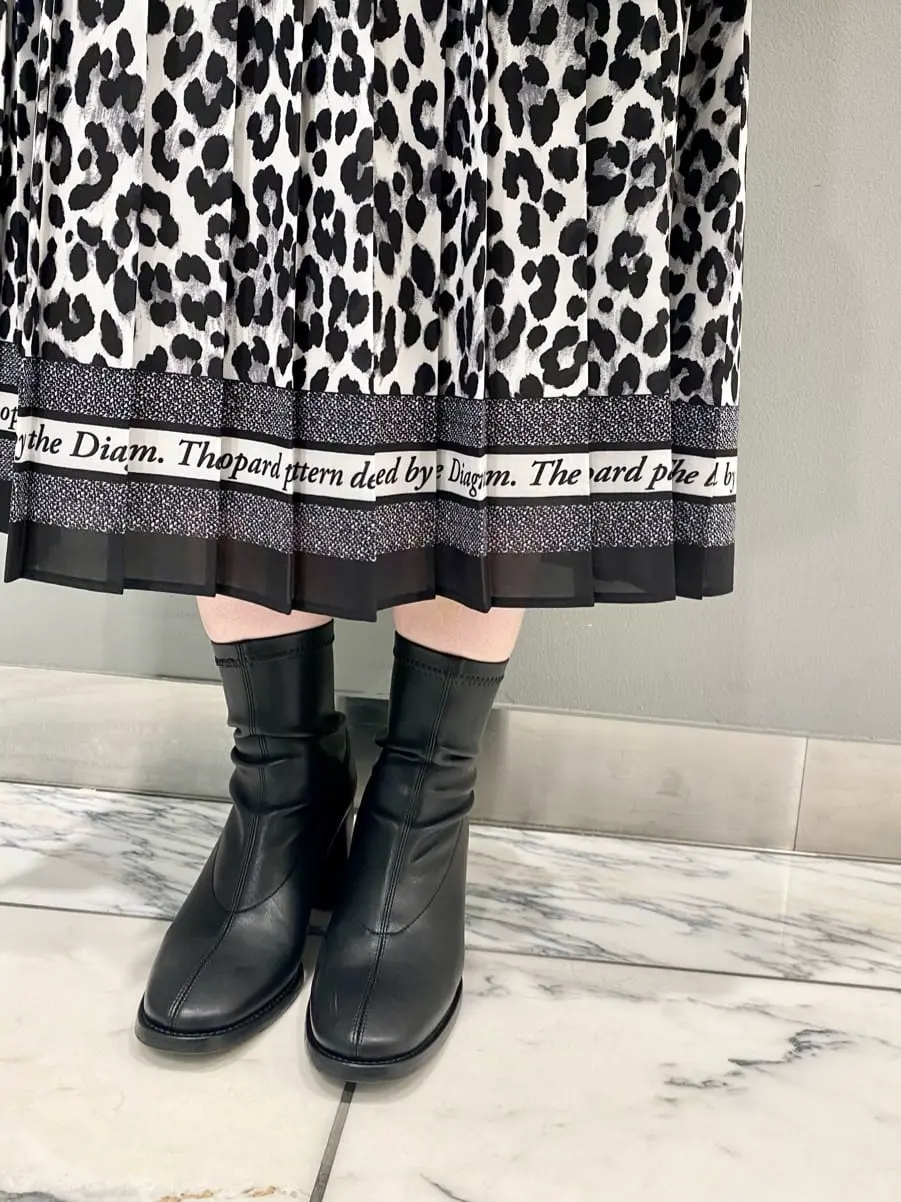 GRACE CONTINENTAL The Banquet 中根　里帆 コーディネート画像