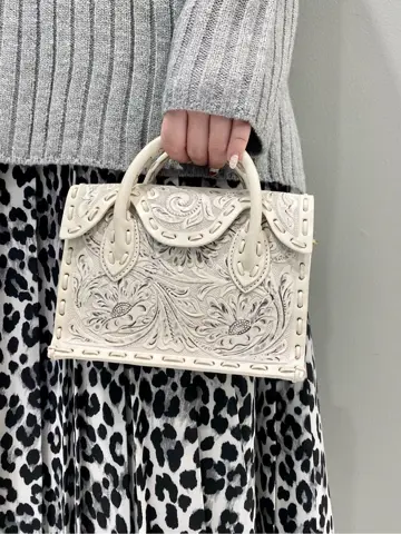 GRACE CONTINENTAL The Banquet 中根　里帆 コーディネート画像