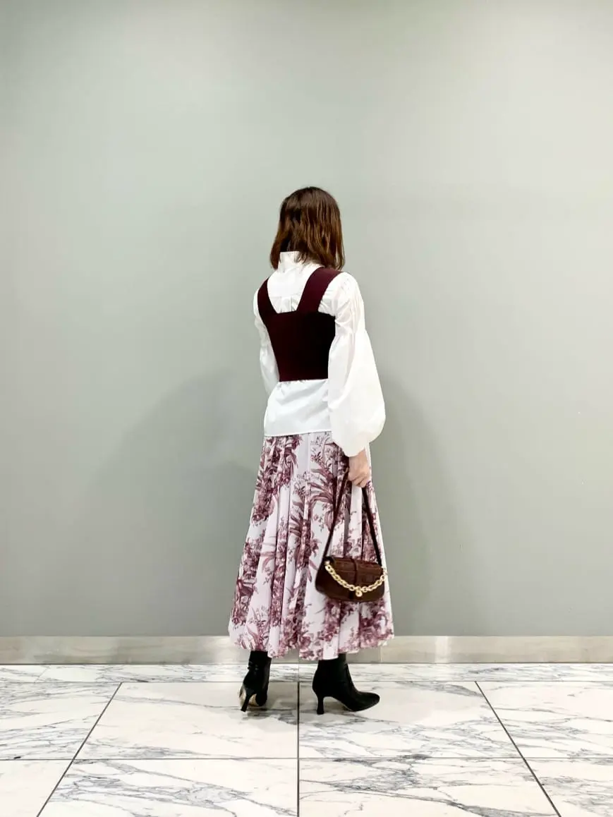 GRACE CONTINENTAL The Banquet eri コーディネート画像