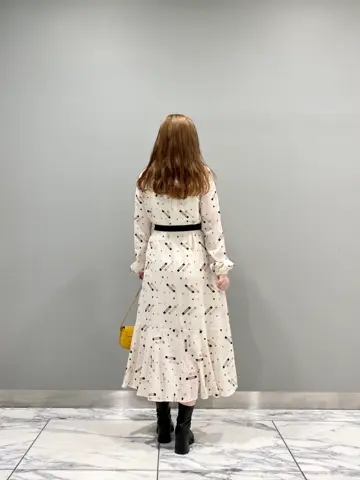 GRACE CONTINENTAL The Banquet 中根　里帆 コーディネート画像