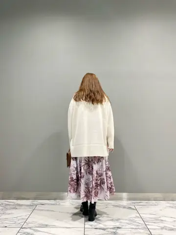 GRACE CONTINENTAL The Banquet 中根　里帆 コーディネート画像