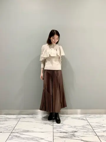 GRACE CONTINENTAL The Banquet eri コーディネート画像