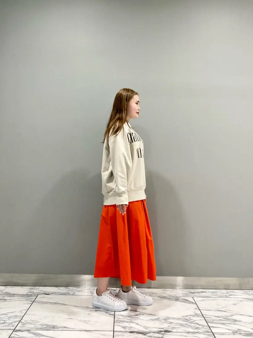 GRACE CONTINENTAL The Banquet 中根　里帆 コーディネート画像