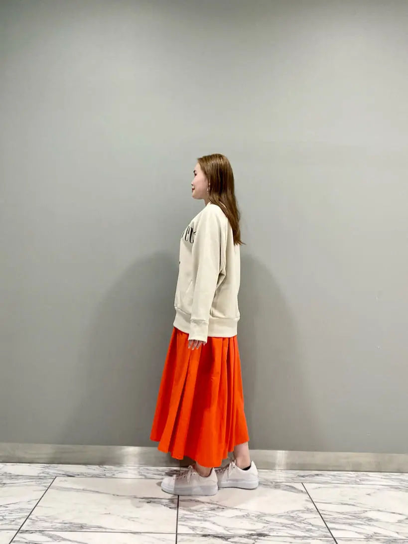 GRACE CONTINENTAL The Banquet 中根　里帆 コーディネート画像