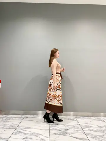 GRACE CONTINENTAL The Banquet 中根　里帆 コーディネート画像