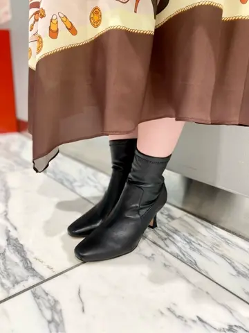 GRACE CONTINENTAL The Banquet 中根　里帆 コーディネート画像