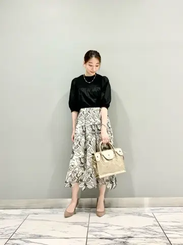 GRACE CONTINENTAL The Banquet eri コーディネート画像