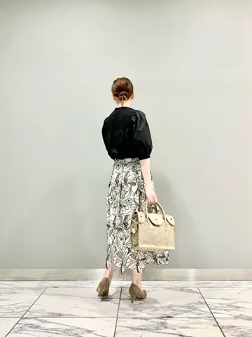 GRACE CONTINENTAL The Banquet eri コーディネート画像