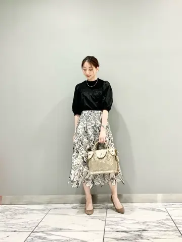 GRACE CONTINENTAL The Banquet eri コーディネート画像