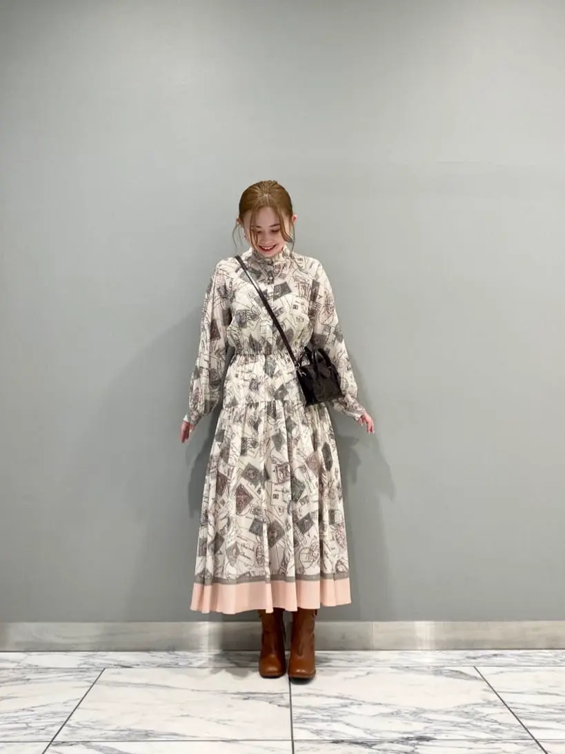  中根　里帆 コーディネート画像