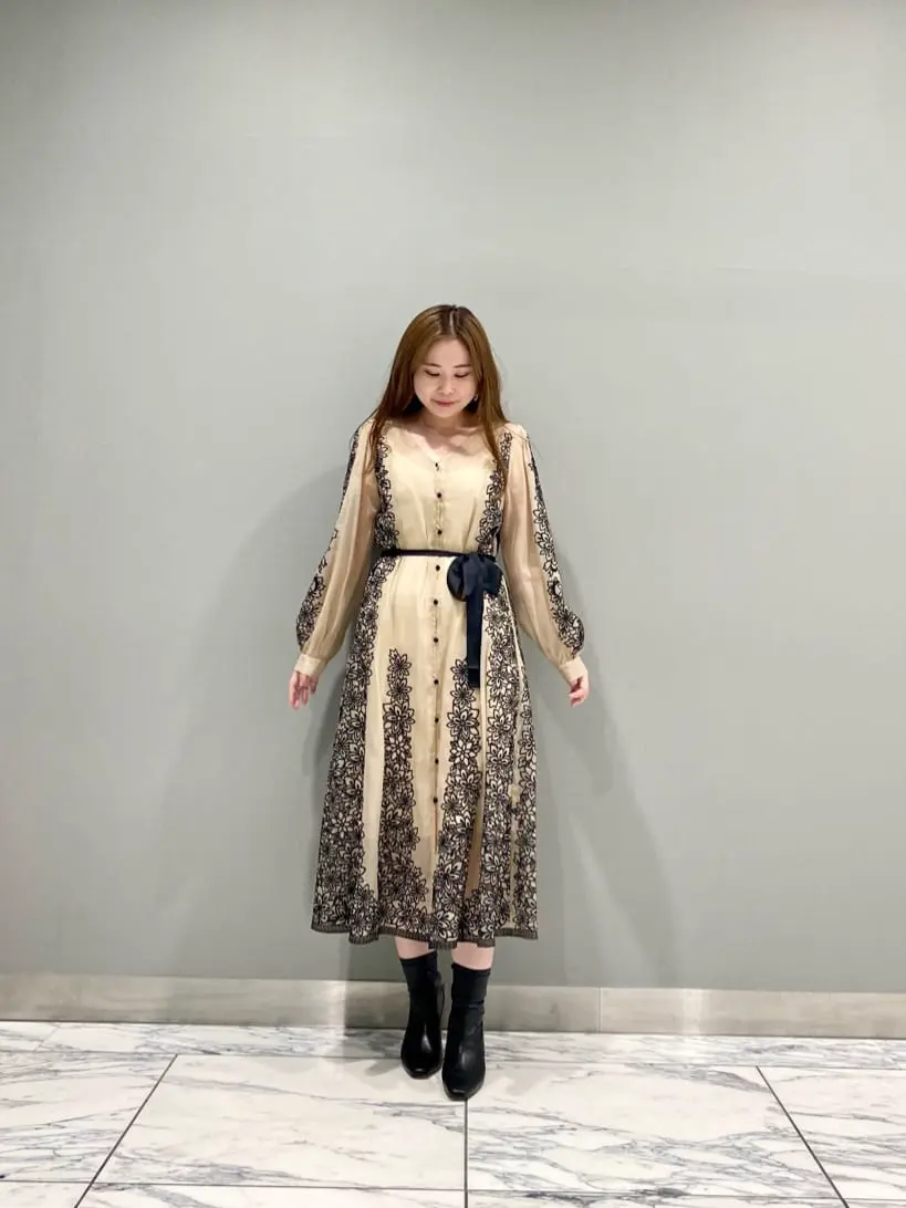  中根　里帆 コーディネート画像