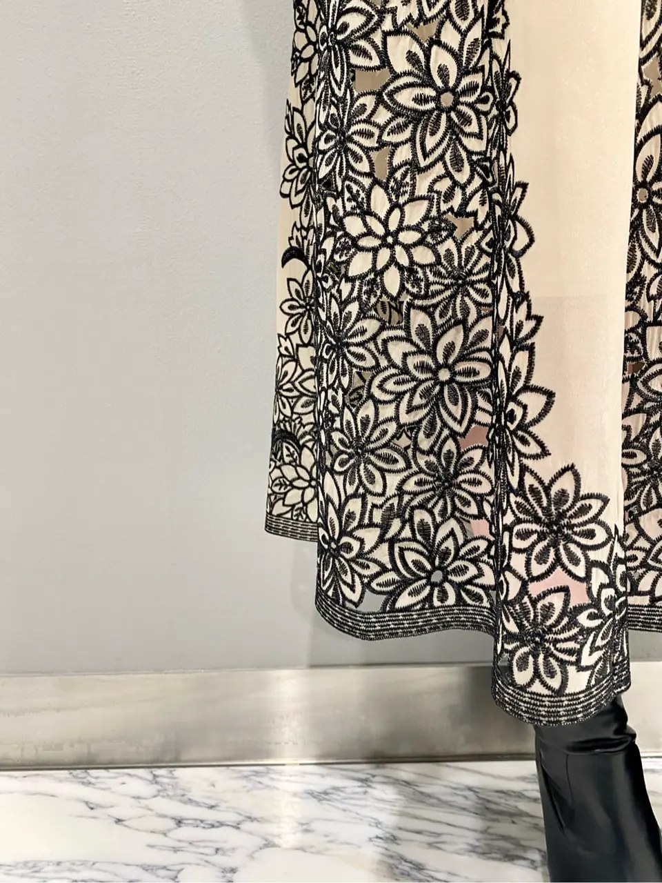 GRACE CONTINENTAL The Banquet 中根　里帆 コーディネート画像