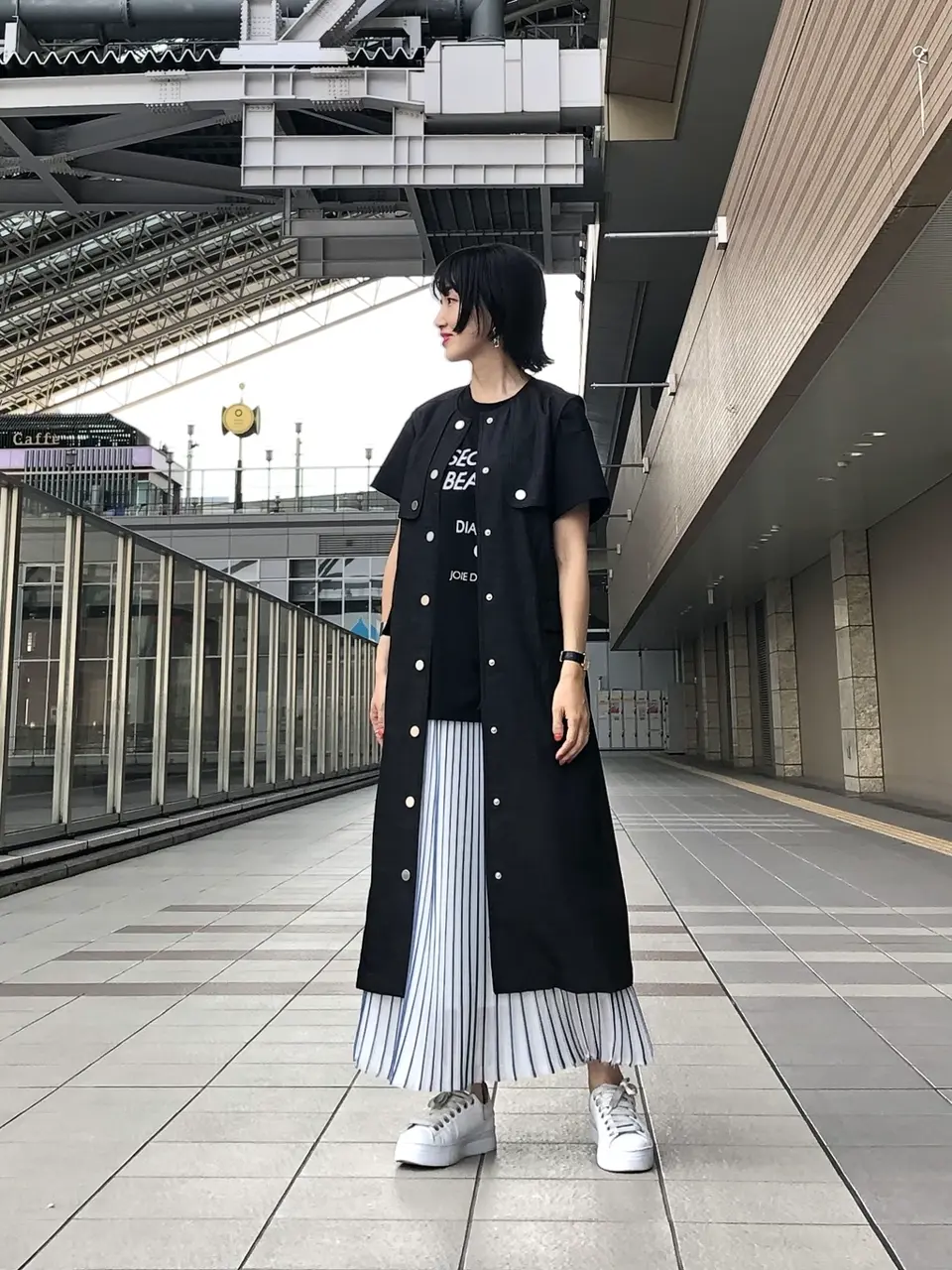 GRACE CONTINENTAL The Banquet 尾田亜沙美 コーディネート画像