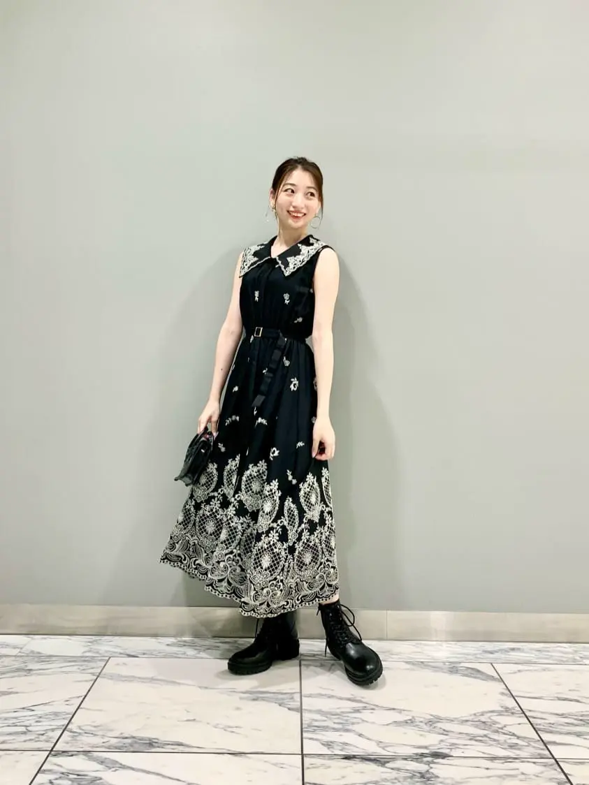 GRACE CONTINENTAL The Banquet eri コーディネート画像