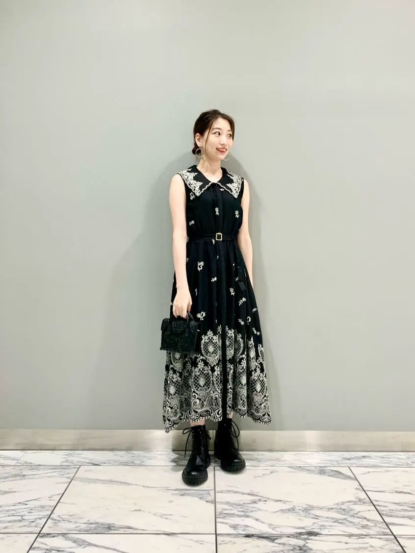 GRACE CONTINENTAL The Banquet eri コーディネート画像