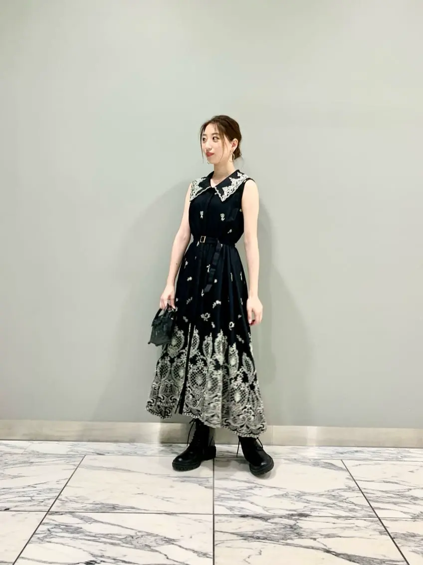 GRACE CONTINENTAL The Banquet eri コーディネート画像