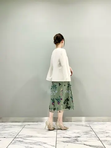 GRACE CONTINENTAL The Banquet eri コーディネート画像