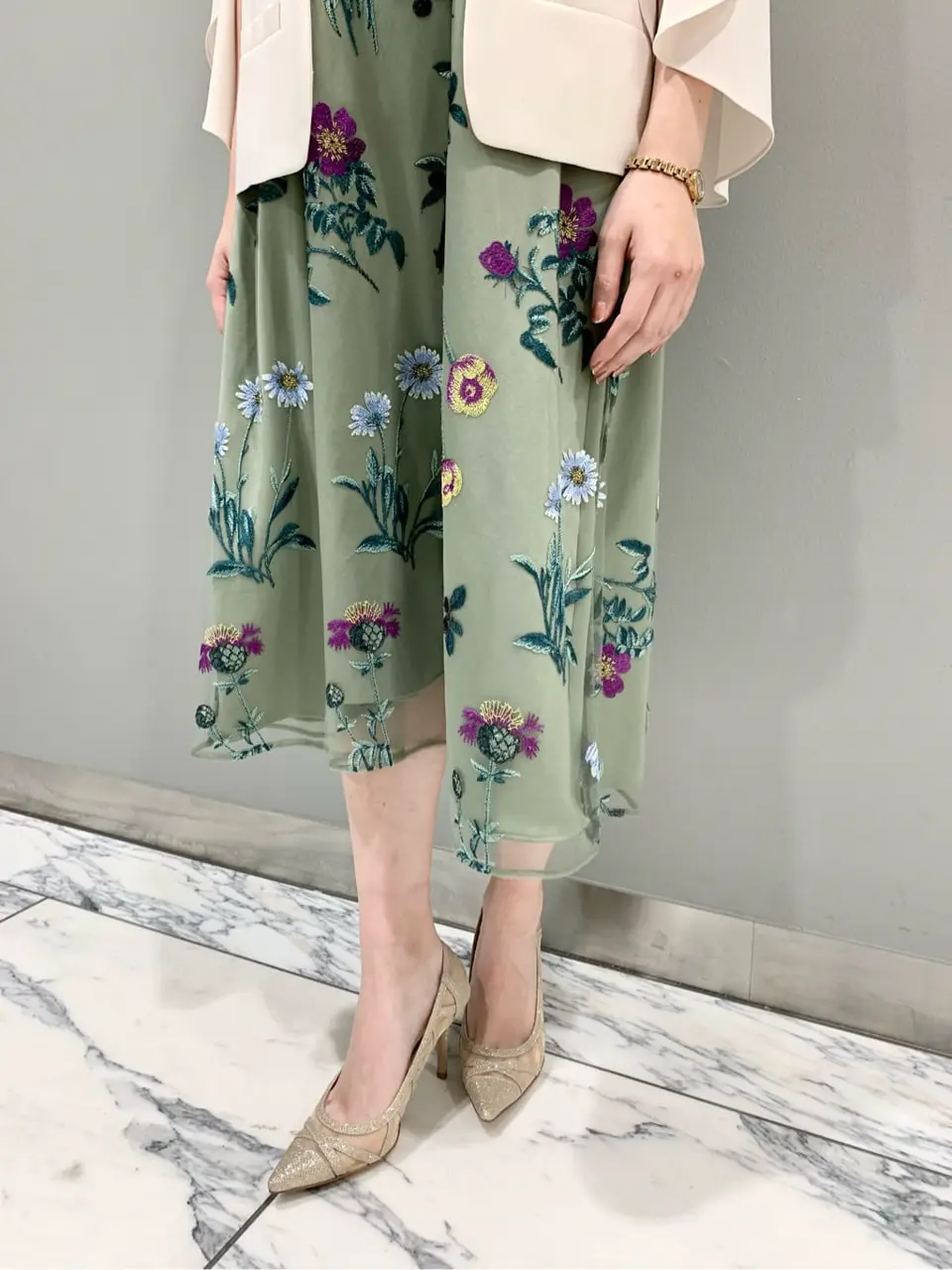 GRACE CONTINENTAL The Banquet eri コーディネート画像