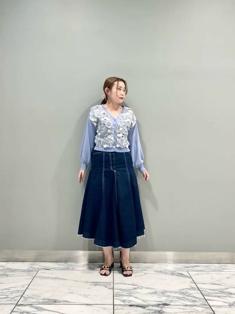 GRACE CONTINENTAL The Banquet 中根　里帆 コーディネート画像