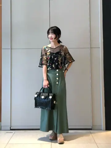 GRACE CONTINENTAL The Banquet 尾田亜沙美 コーディネート画像