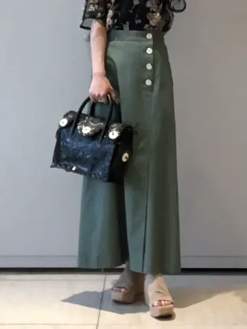 GRACE CONTINENTAL The Banquet 尾田亜沙美 コーディネート画像