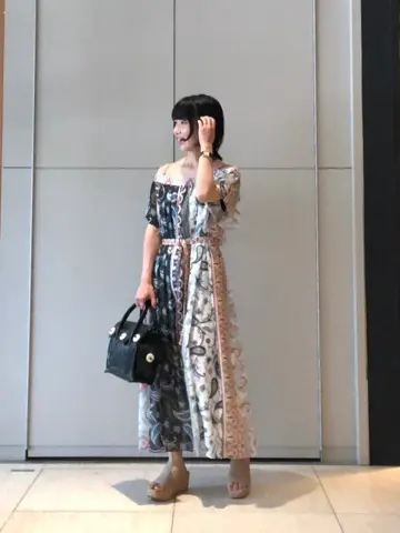 GRACE CONTINENTAL The Banquet 尾田亜沙美 コーディネート画像