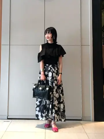 GRACE CONTINENTAL The Banquet 尾田亜沙美 コーディネート画像