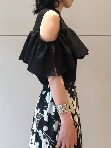 GRACE CONTINENTAL The Banquet 尾田亜沙美 コーディネート画像