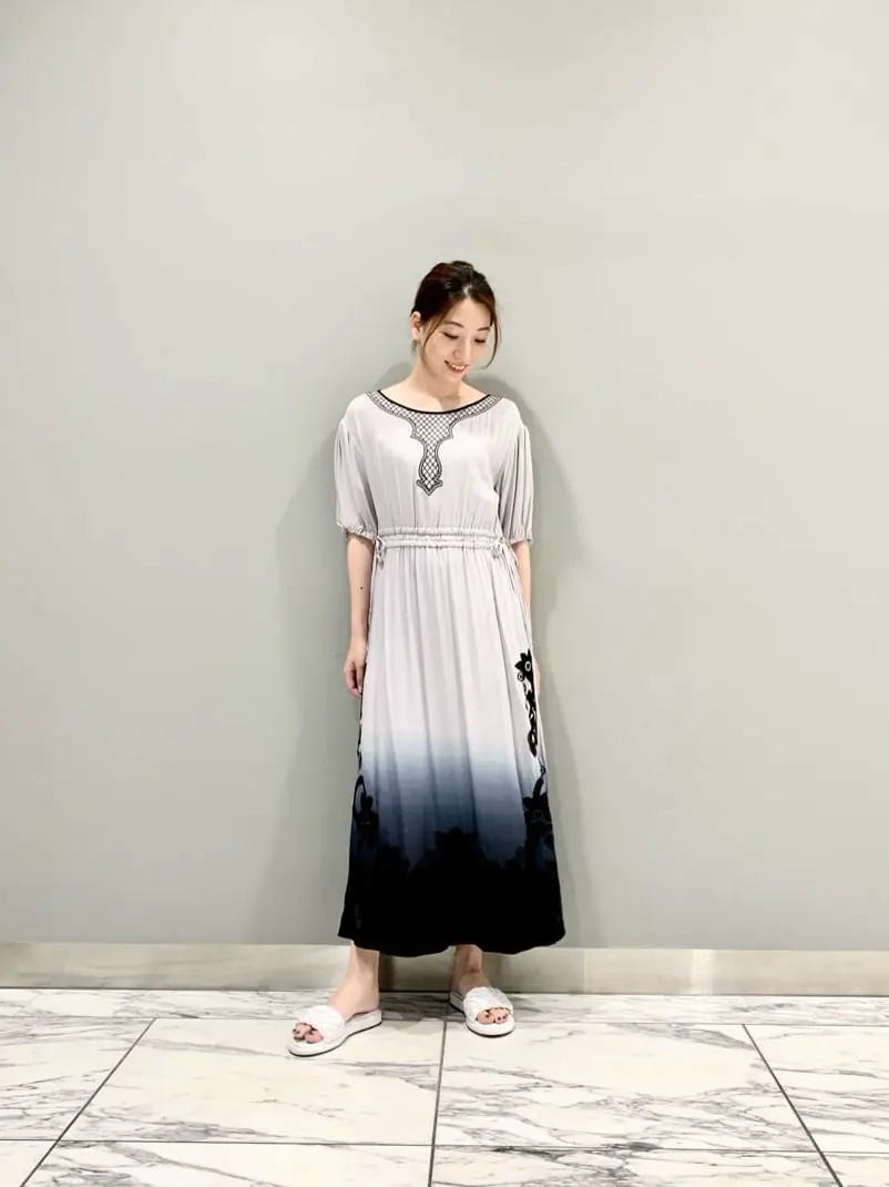 grace continental グラデプリント刺繍ワンピース サイズ36 グラデプリント刺繍ワンピース / GRACE CONTINENTAL | GRACE