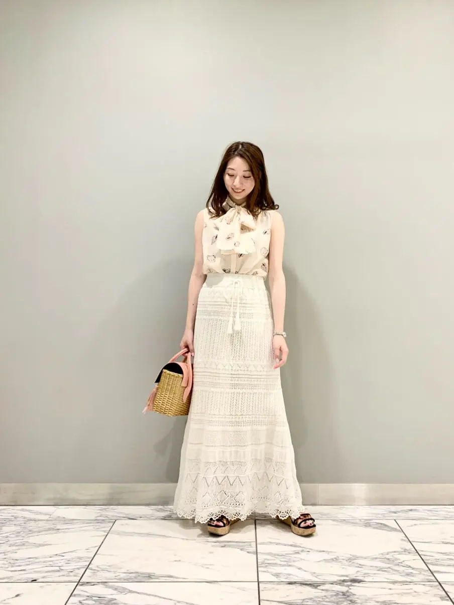 GRACE CONTINENTAL The Banquet eri コーディネート画像