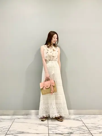 GRACE CONTINENTAL The Banquet eri コーディネート画像