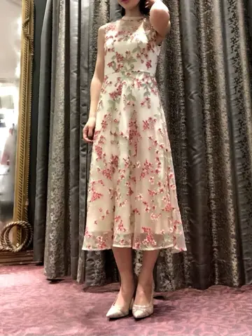 GRACE CONTINENTAL The Banquet 尾田亜沙美 コーディネート画像