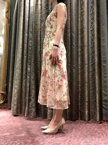 GRACE CONTINENTAL The Banquet 尾田亜沙美 コーディネート画像