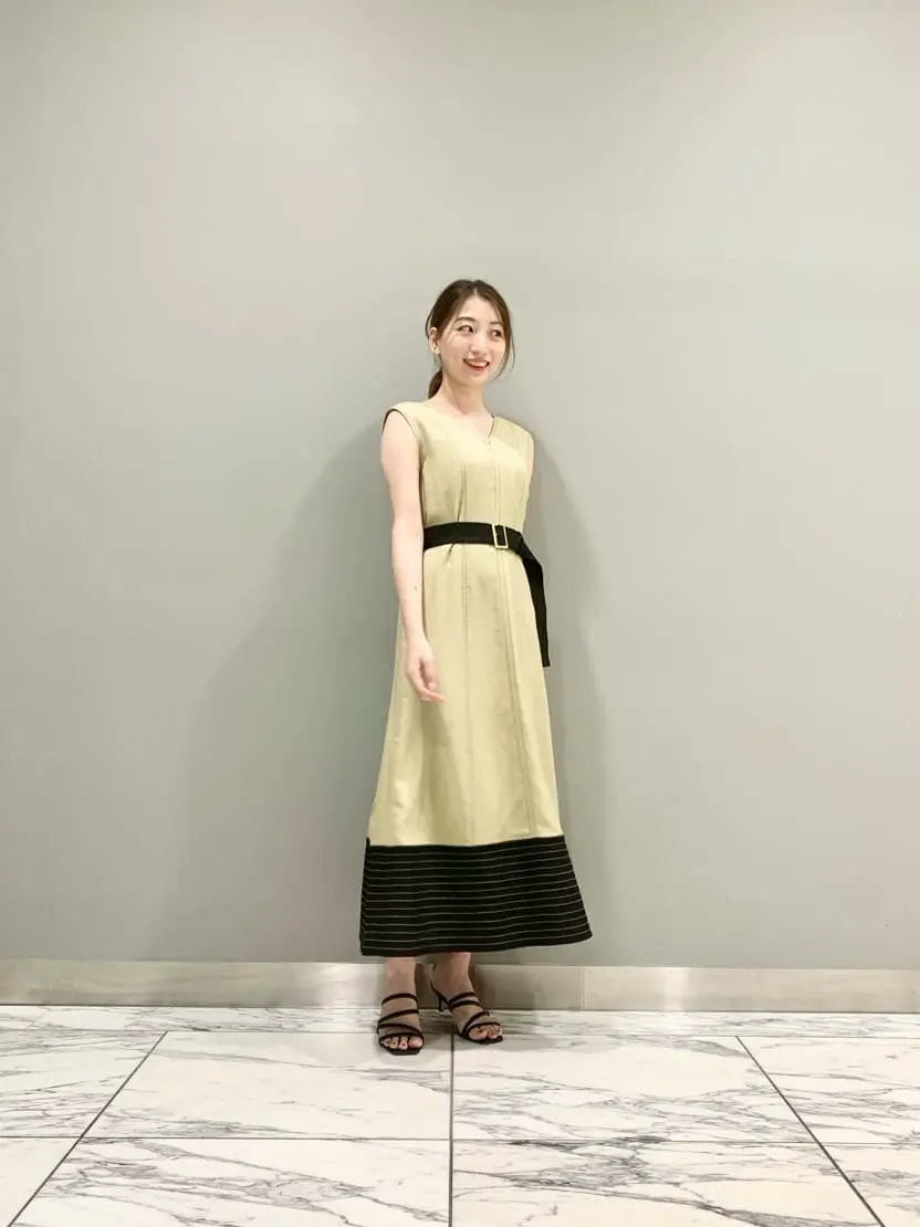 GRACE CONTINENTAL The Banquet eri コーディネート画像