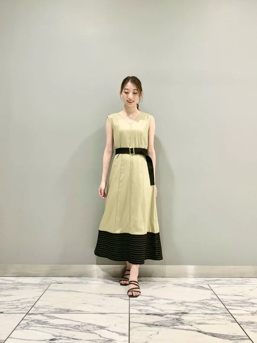 GRACE CONTINENTAL The Banquet eri コーディネート画像