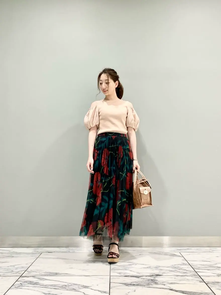 GRACE CONTINENTAL The Banquet eri コーディネート画像