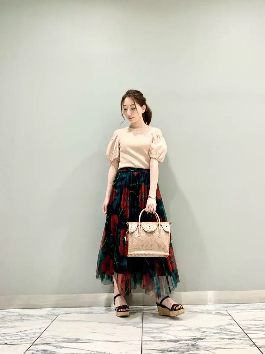 GRACE CONTINENTAL The Banquet eri コーディネート画像