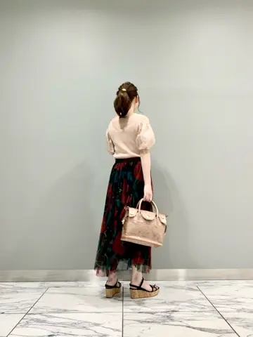 GRACE CONTINENTAL The Banquet eri コーディネート画像