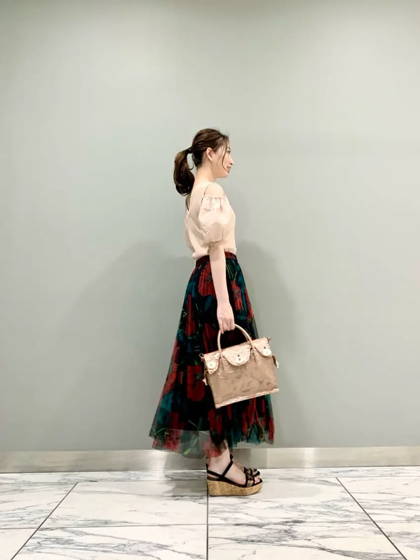 GRACE CONTINENTAL The Banquet eri コーディネート画像