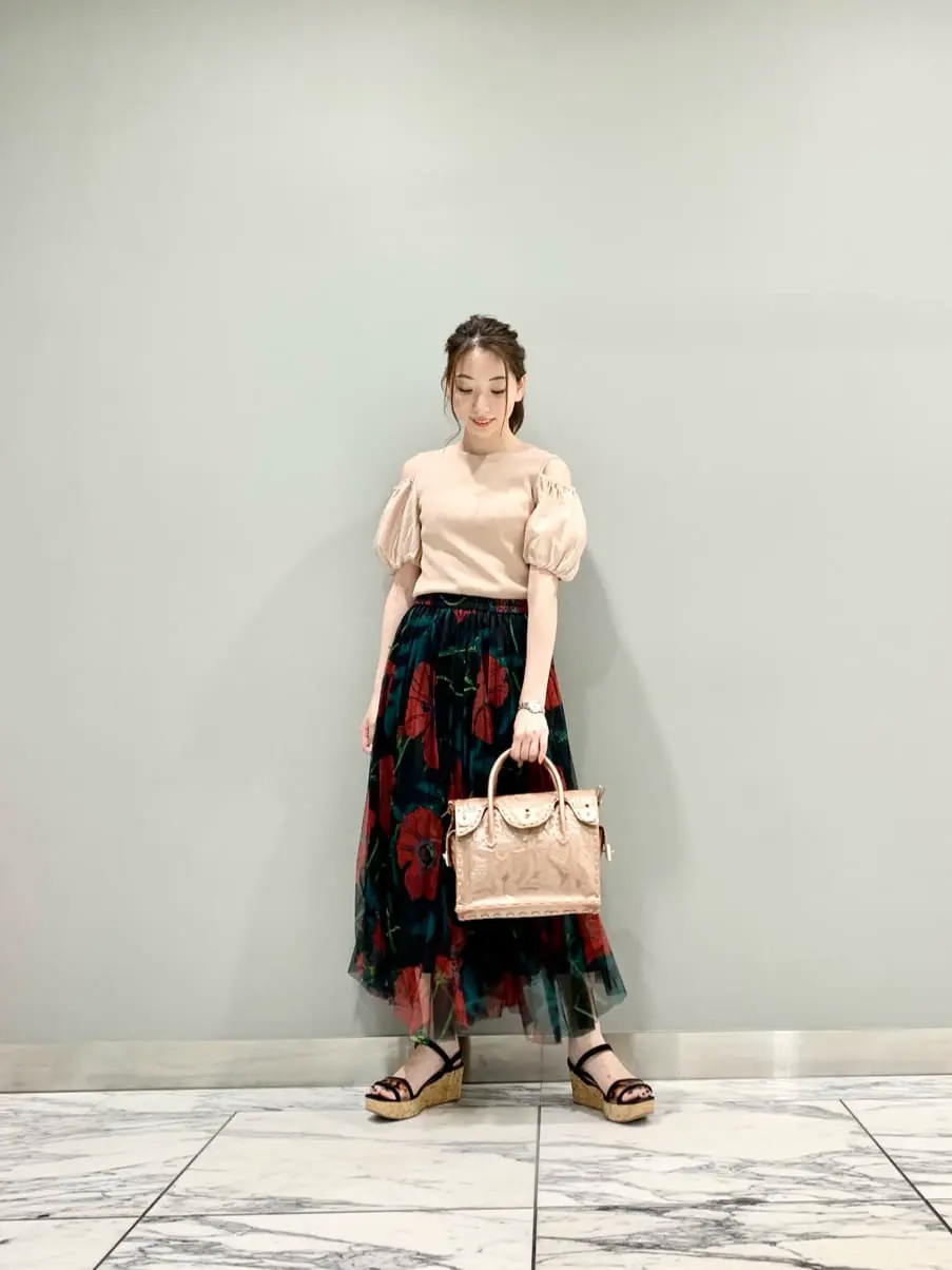 GRACE CONTINENTAL The Banquet eri コーディネート画像