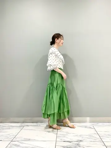 GRACE CONTINENTAL The Banquet eri コーディネート画像